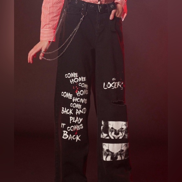 IT Chapter Two PENNYWISE Black Side Chain Wide leg Pants Goth Juniors Size 5 NWT - Picture 1 of 16